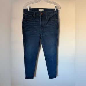 Maxwell 10” High-Rise Skinny Jeans Size 31